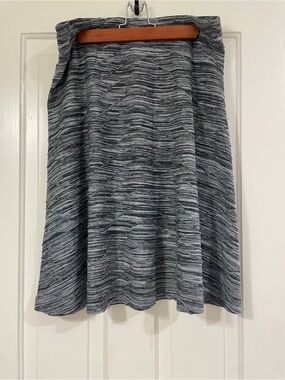 Zac & Rachel Casual Gray Space-Dye A-Line Swing Skirt Size M